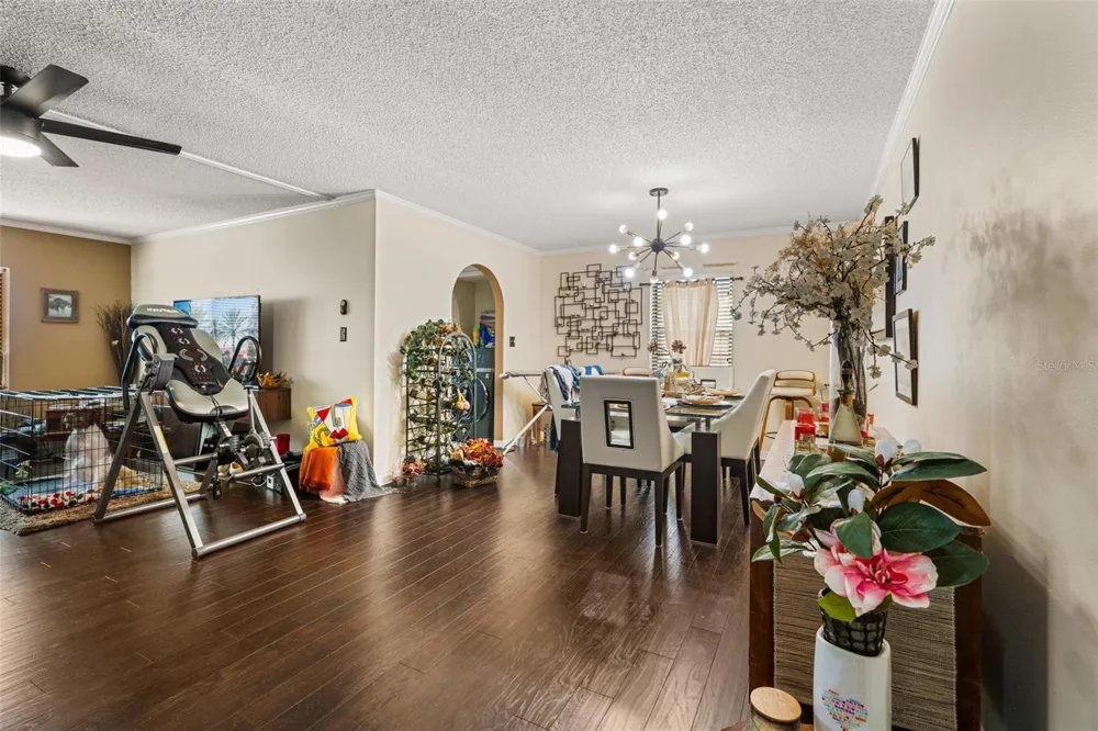 100 E OAK TERRACE DRIVE #C1 Leesburg, FL 34748