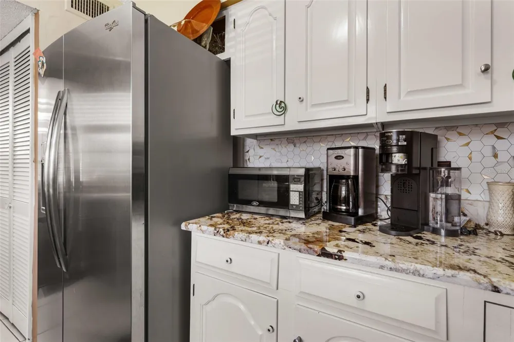 100 E OAK TERRACE DRIVE #C1 Leesburg, FL 34748