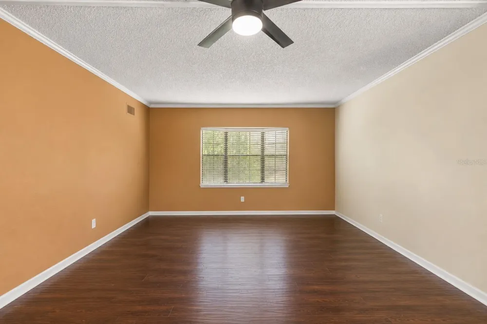 100 E OAK TERRACE DRIVE #C1 Leesburg, FL 34748