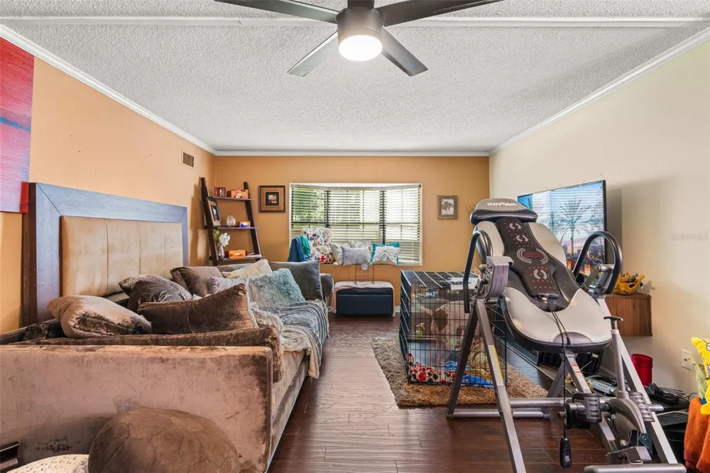 100 E OAK TERRACE DRIVE #C1 Leesburg, FL 34748