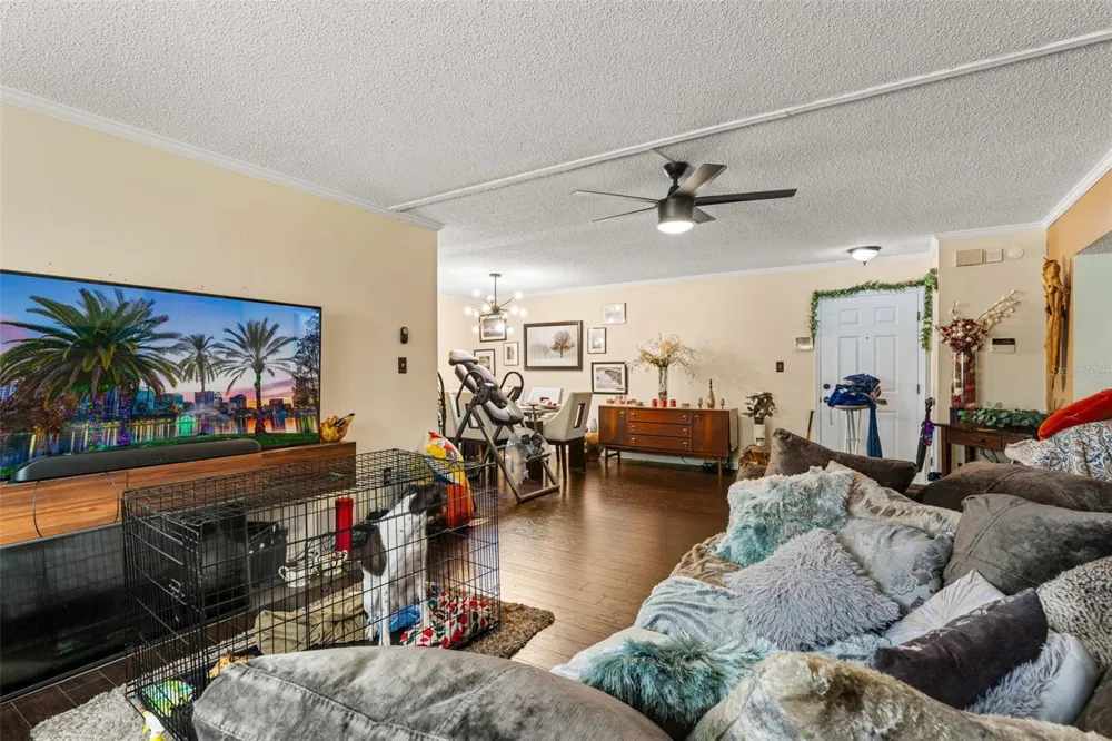 100 E OAK TERRACE DRIVE #C1 Leesburg, FL 34748