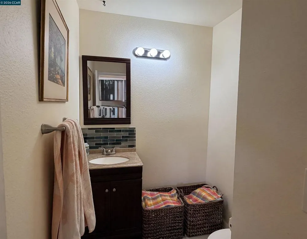 1506 Ashwood Dr Martinez, CA 94553