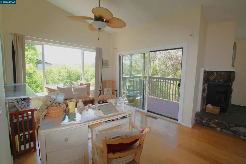 1506 Ashwood Dr Martinez, CA 94553