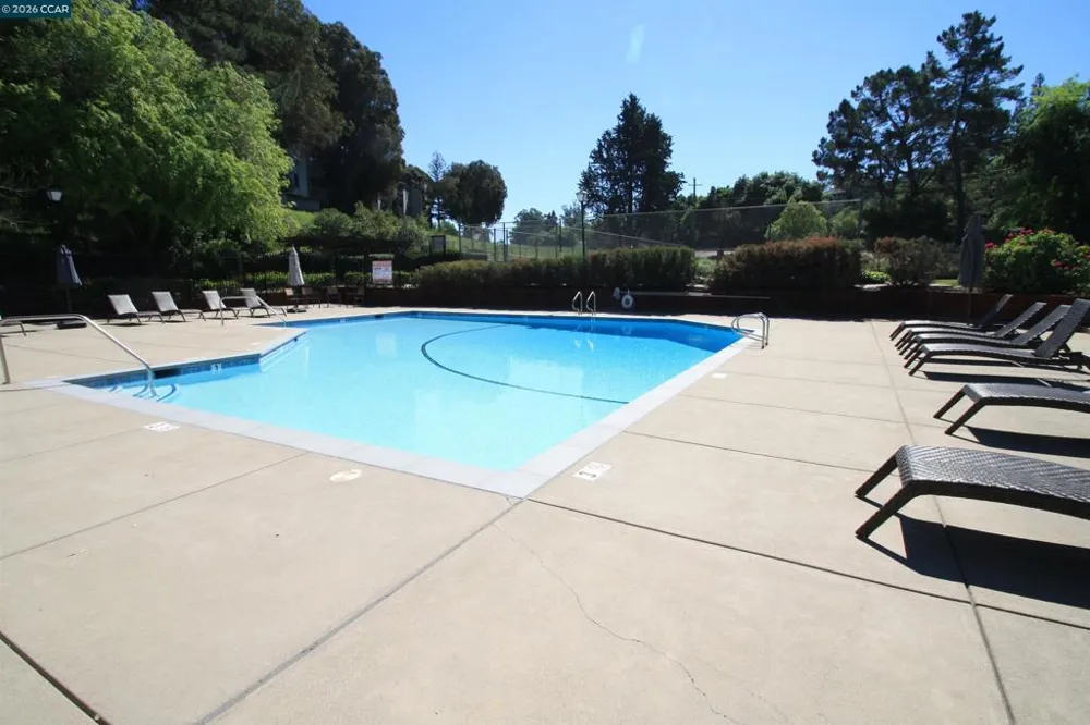 1506 Ashwood Dr Martinez, CA 94553