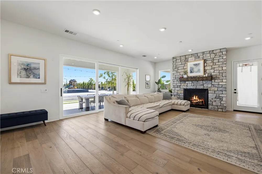 28346 Old Springs Castaic, CA 91384