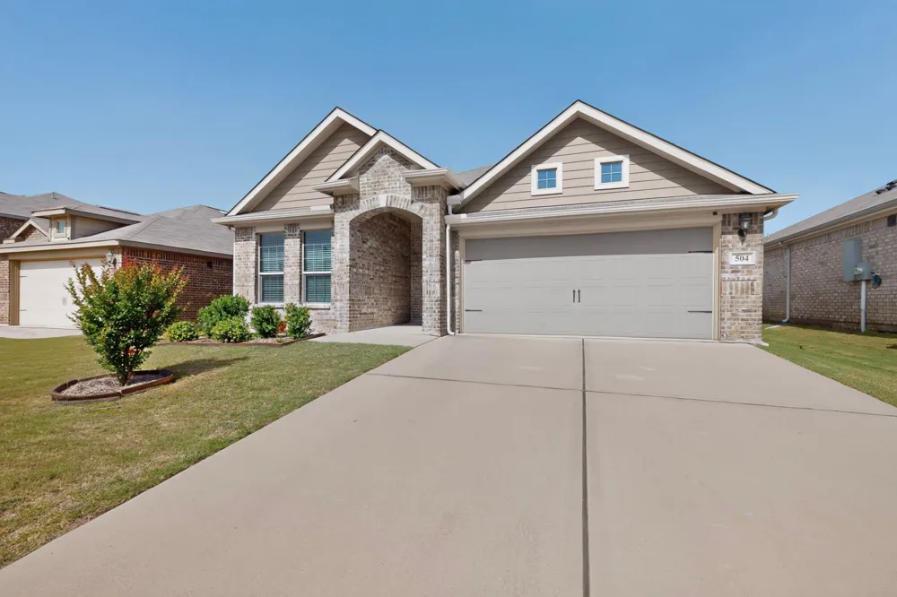 504 Cross Ridge Circle Fort Worth, TX 76120