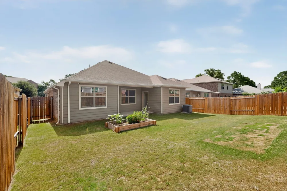504 Cross Ridge Circle Fort Worth, TX 76120