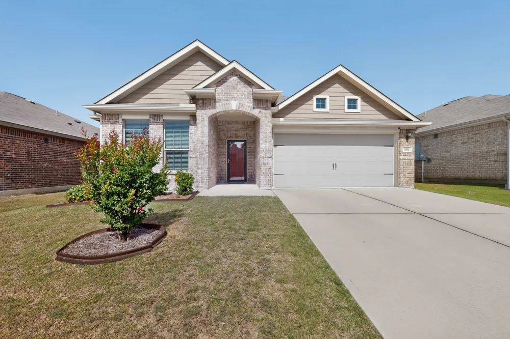 504 Cross Ridge Circle Fort Worth, TX 76120