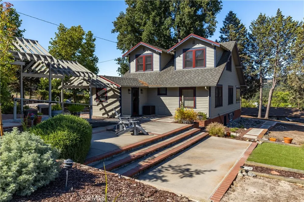 3155 El Camino Real Atascadero, CA 93422