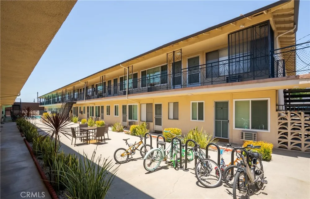 618 W Route 66 Glendora, CA 91740