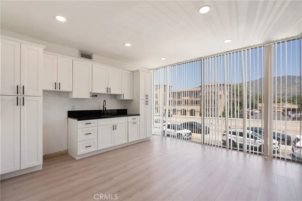 618 W Route 66 Glendora, CA 91740