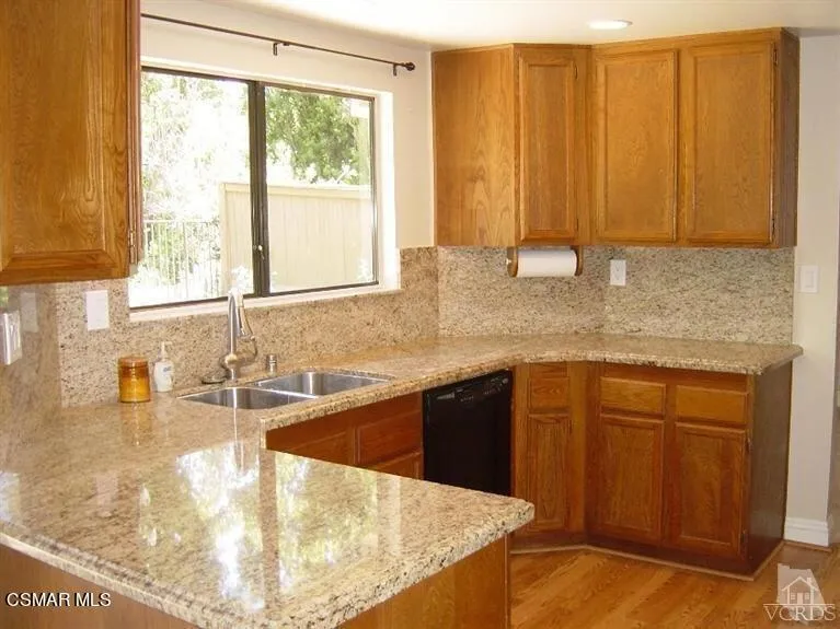 6813 Eaglehaven Lane Oak Park, CA 91377