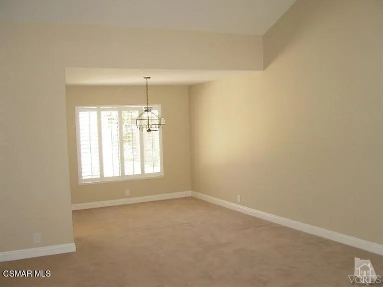 6813 Eaglehaven Lane Oak Park, CA 91377