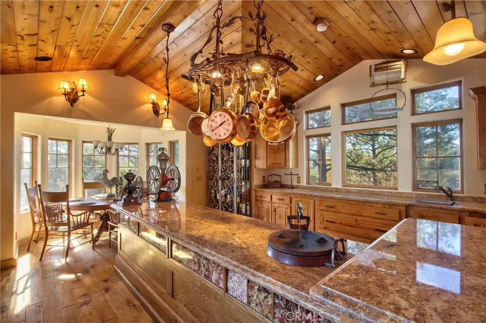 58111 Bonita Vista Road Mountain Center, CA 92561