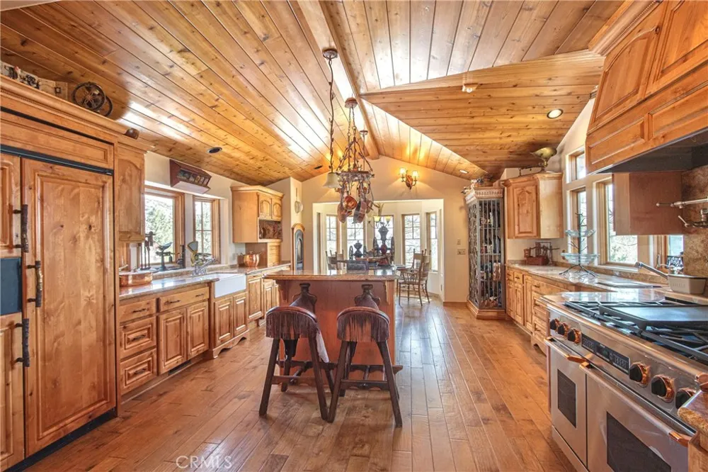 58111 Bonita Vista Road Mountain Center, CA 92561