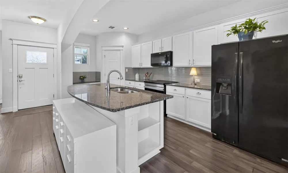 710 Arrow Point Drive #18 Cedar Park, TX 78613