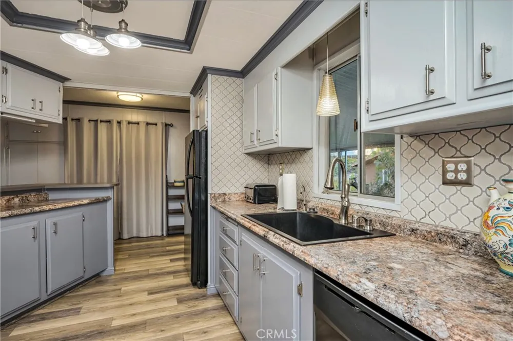 9859 Crestview Drive Clearlake, CA 95422