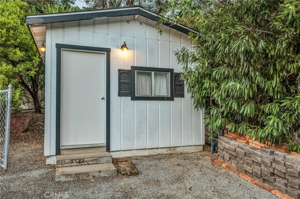9859 Crestview Drive Clearlake, CA 95422