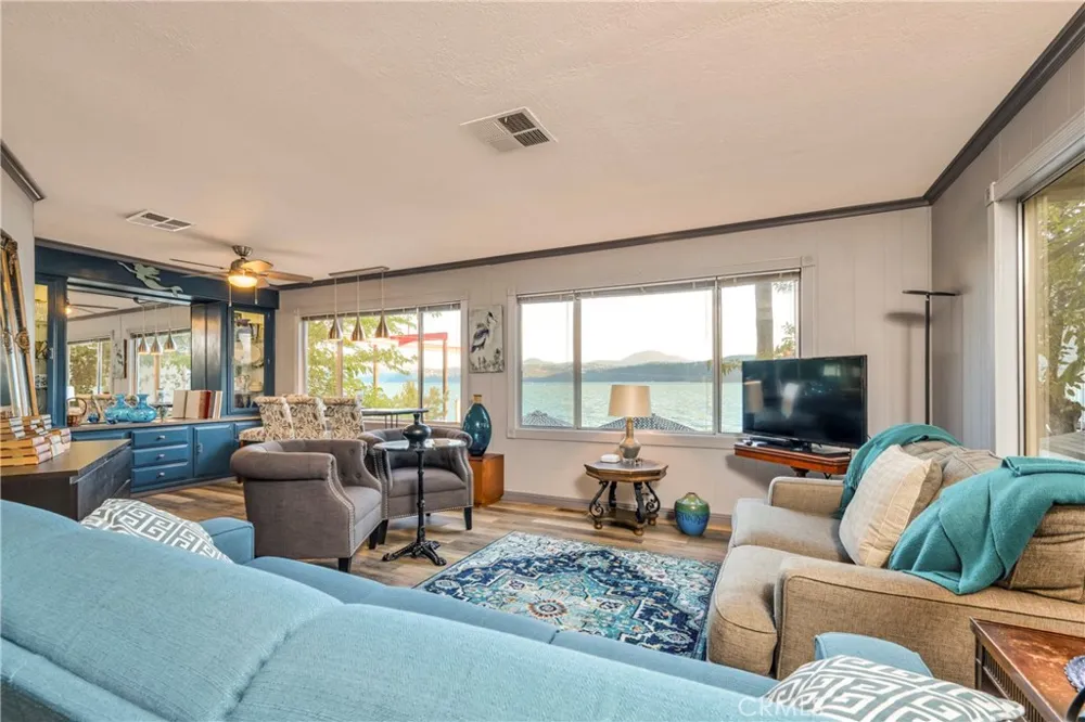 9859 Crestview Drive Clearlake, CA 95422