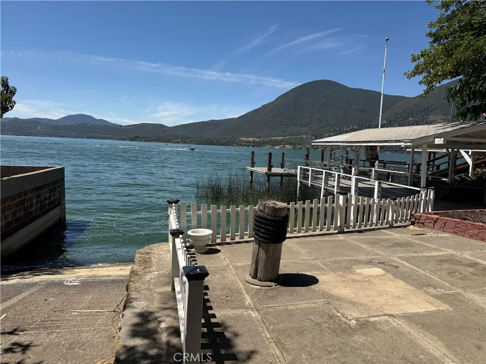 9859 Crestview Drive Clearlake, CA 95422