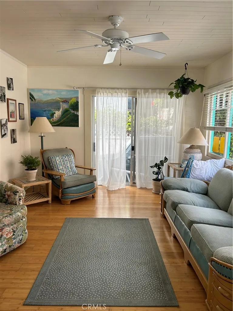 335 Clemente Avenue Avalon, CA 90704