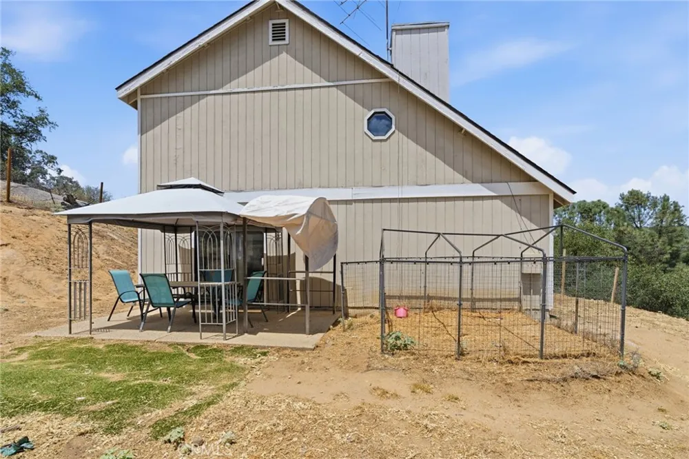 30880 Yosemite Springs Coarsegold, CA 93614