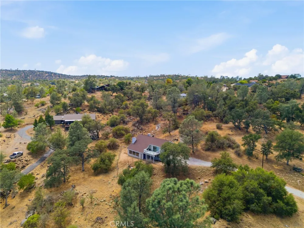 30880 Yosemite Springs Coarsegold, CA 93614