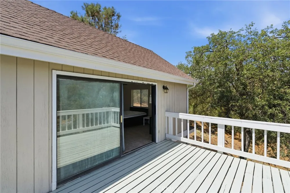 30880 Yosemite Springs Coarsegold, CA 93614