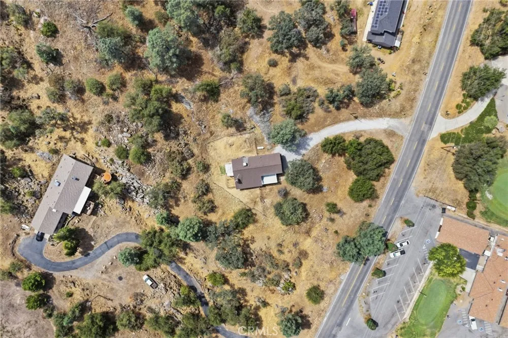 30880 Yosemite Springs Coarsegold, CA 93614