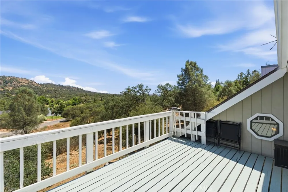 30880 Yosemite Springs Coarsegold, CA 93614