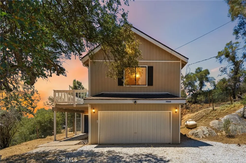 30880 Yosemite Springs Coarsegold, CA 93614