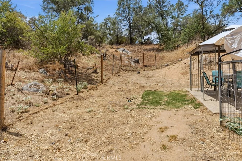 30880 Yosemite Springs Coarsegold, CA 93614