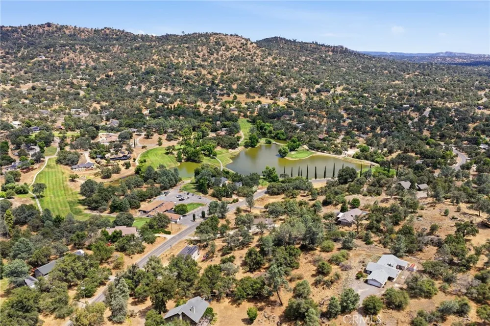 30880 Yosemite Springs Coarsegold, CA 93614