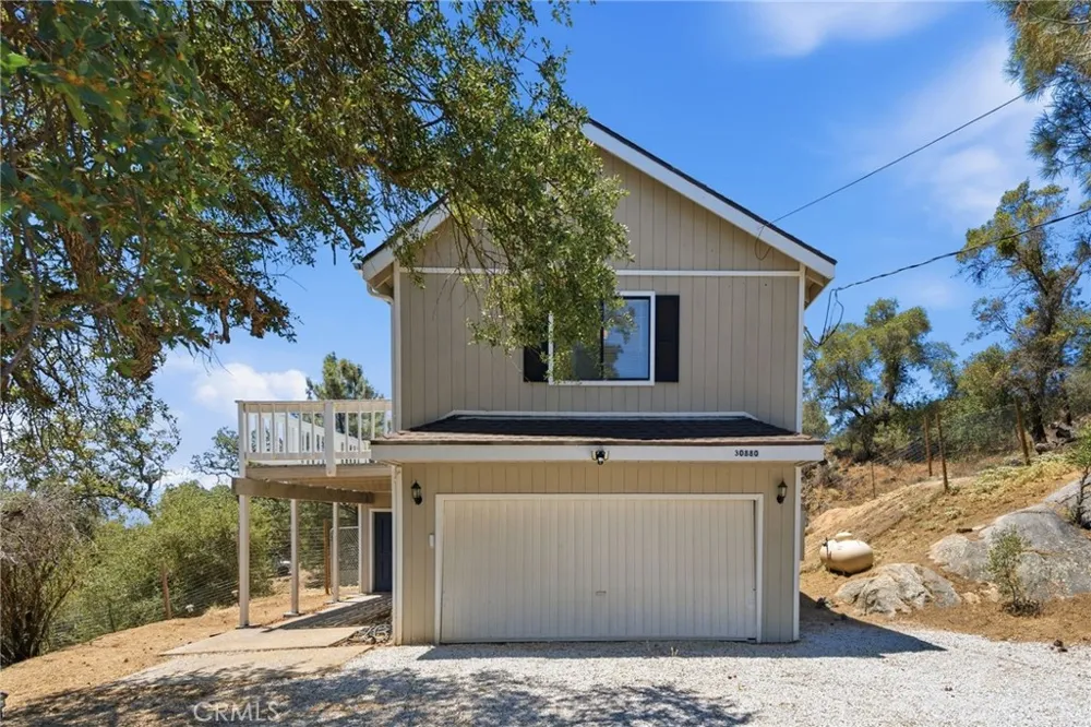 30880 Yosemite Springs Coarsegold, CA 93614