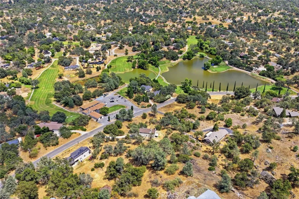 30880 Yosemite Springs Coarsegold, CA 93614