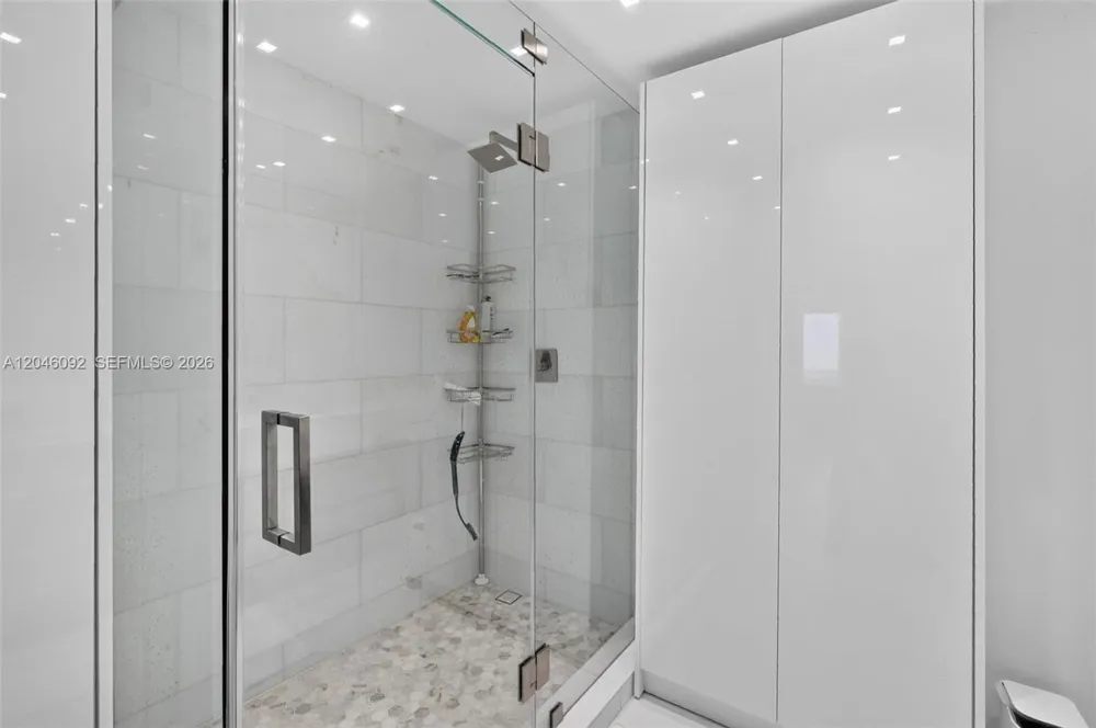 2301 Collins Ave #440-443 Miami Beach, FL 33139