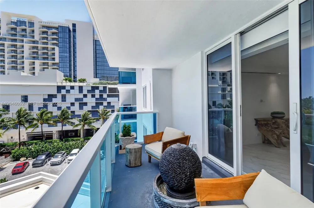 2301 Collins Ave #440-443 Miami Beach, FL 33139