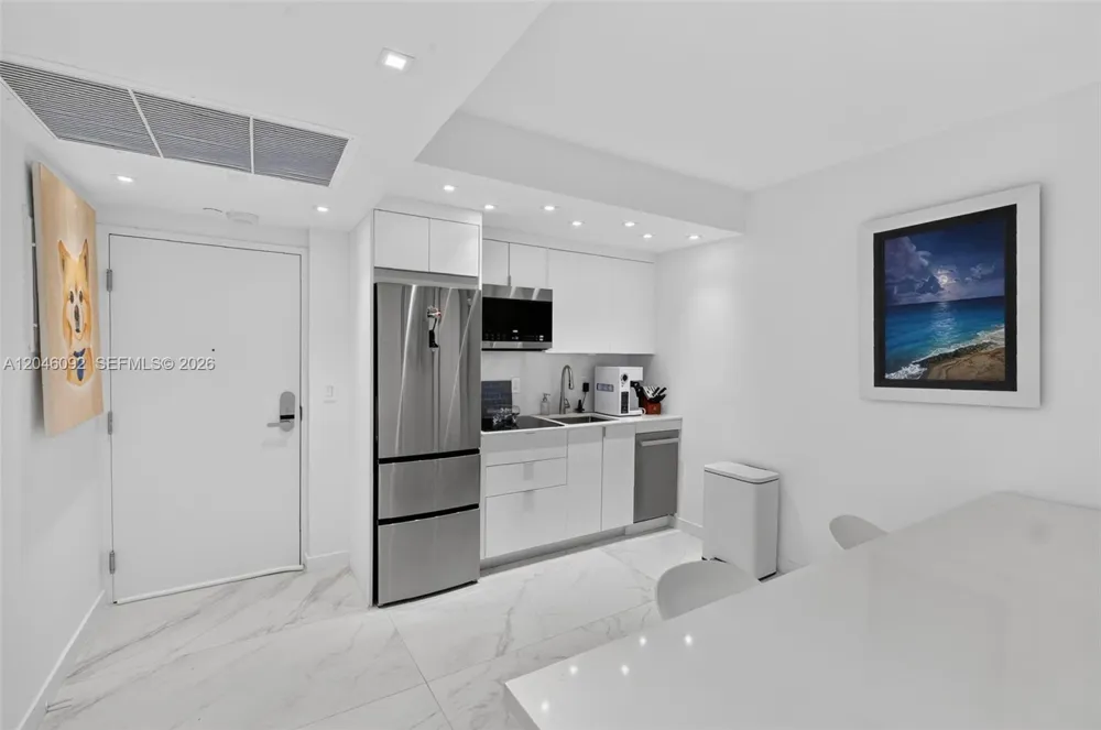 2301 Collins Ave #440-443 Miami Beach, FL 33139