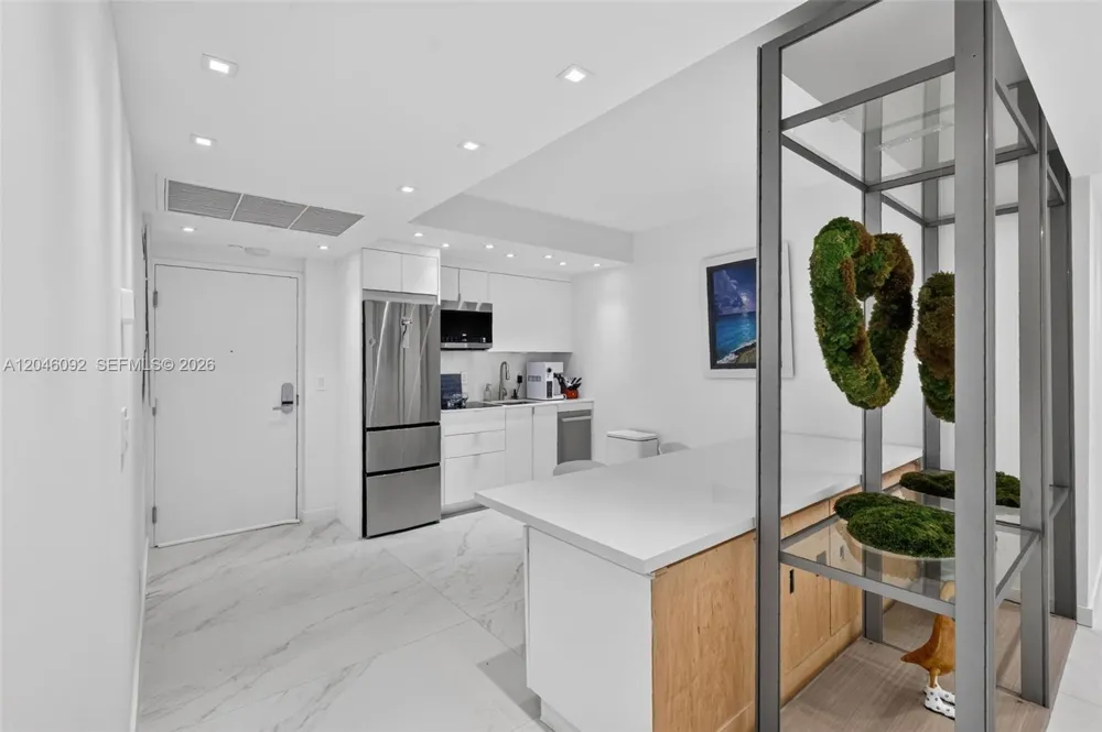2301 Collins Ave #440-443 Miami Beach, FL 33139