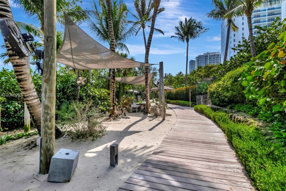 2301 Collins Ave #440-443 Miami Beach, FL 33139