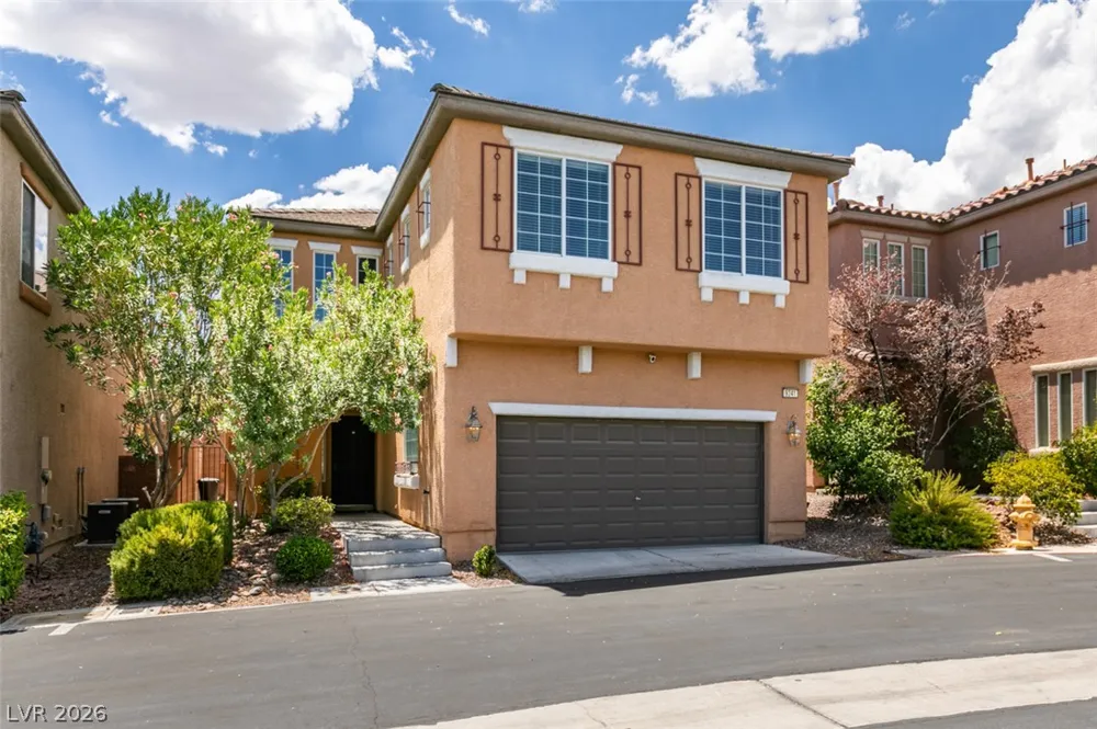 9341 Colorful Rainbow Avenue Las Vegas, NV 89166