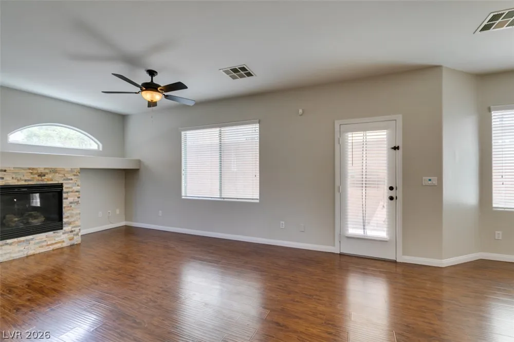 9341 Colorful Rainbow Avenue Las Vegas, NV 89166