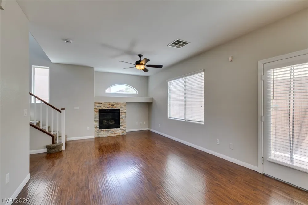 9341 Colorful Rainbow Avenue Las Vegas, NV 89166
