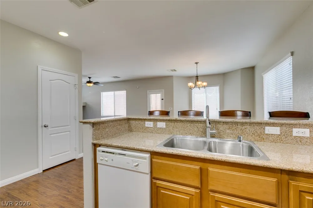 9341 Colorful Rainbow Avenue Las Vegas, NV 89166