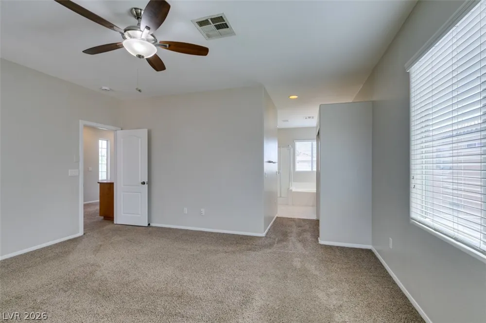 9341 Colorful Rainbow Avenue Las Vegas, NV 89166