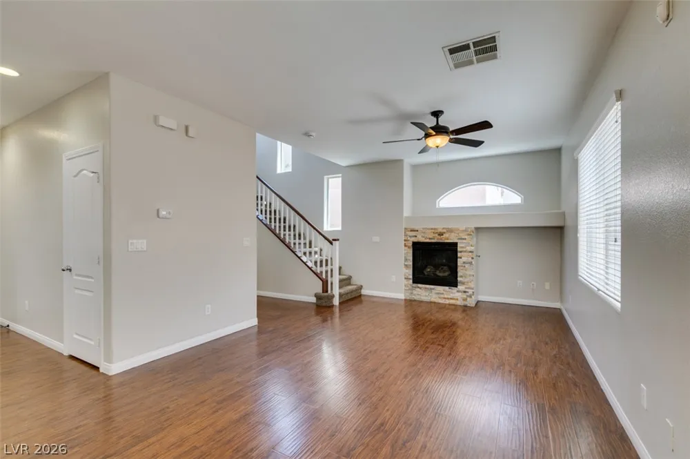 9341 Colorful Rainbow Avenue Las Vegas, NV 89166