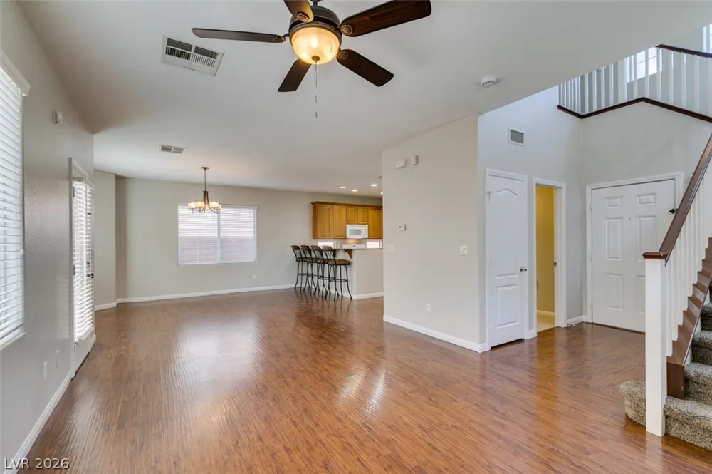 9341 Colorful Rainbow Avenue Las Vegas, NV 89166