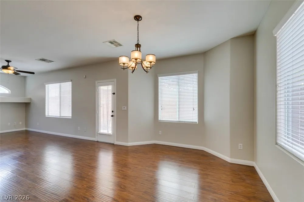 9341 Colorful Rainbow Avenue Las Vegas, NV 89166