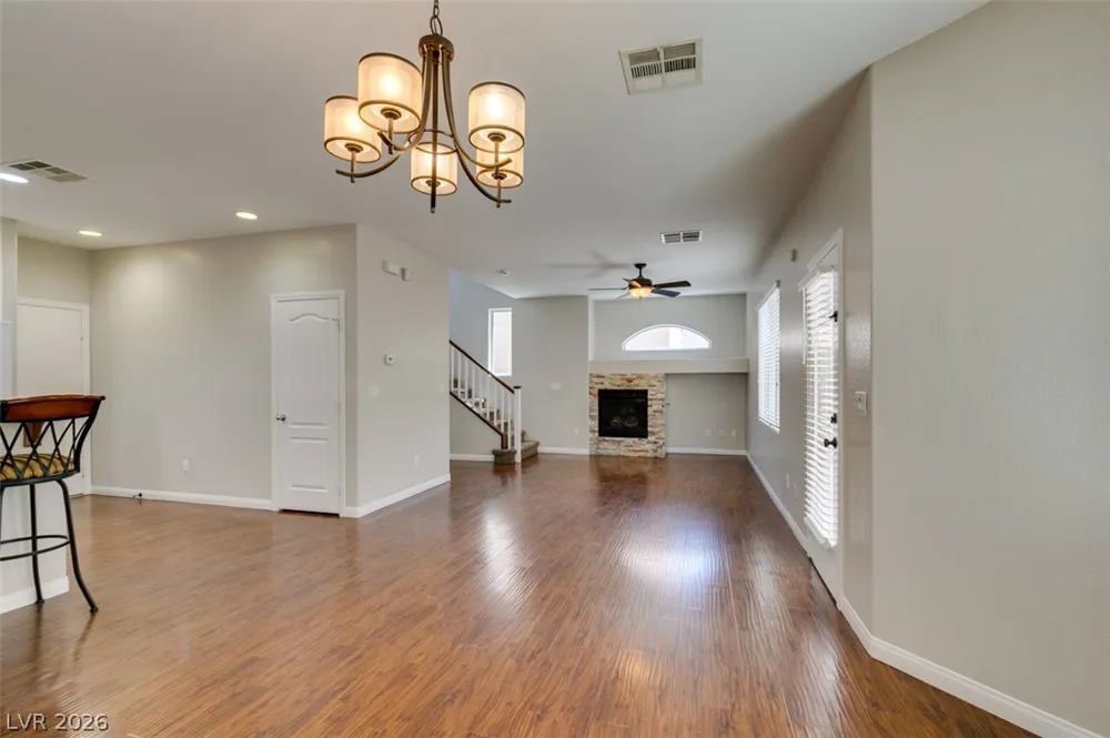 9341 Colorful Rainbow Avenue Las Vegas, NV 89166