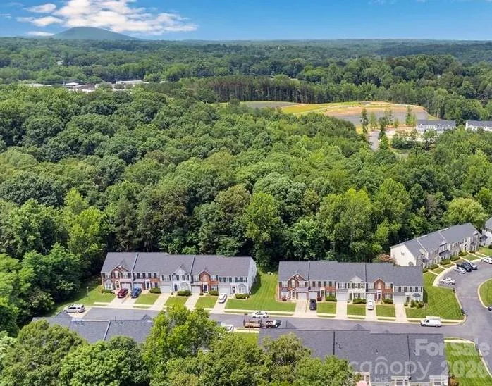 6000 Boathouse Lane #C Cramerton, NC 28032